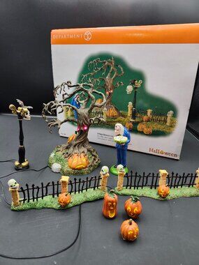 Department 56 Gravely Landscape Accessory Set with Box